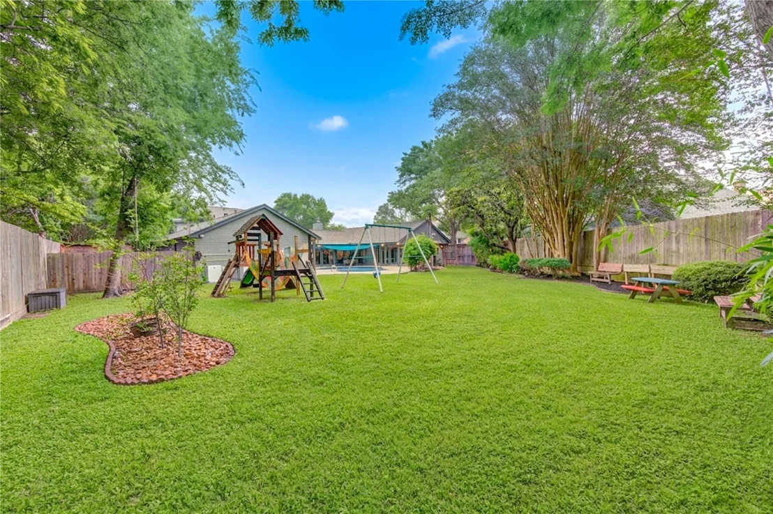 Photo of 1026 Riverlace Drive
