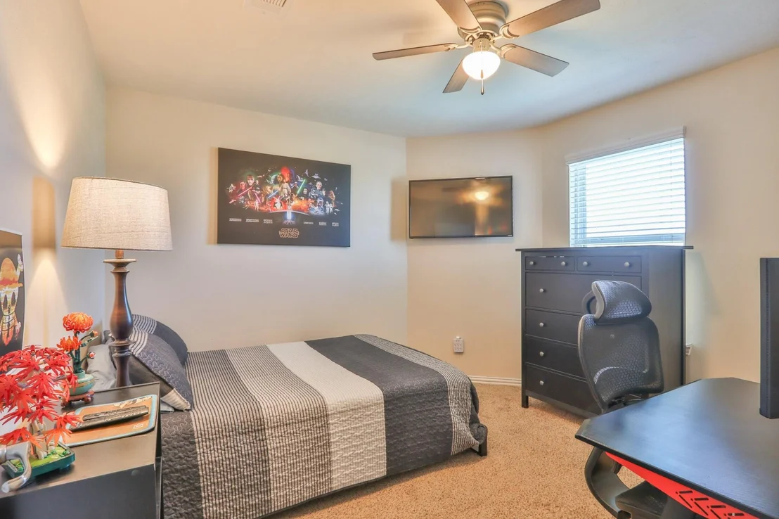 Photo of 802 Brushfield Court