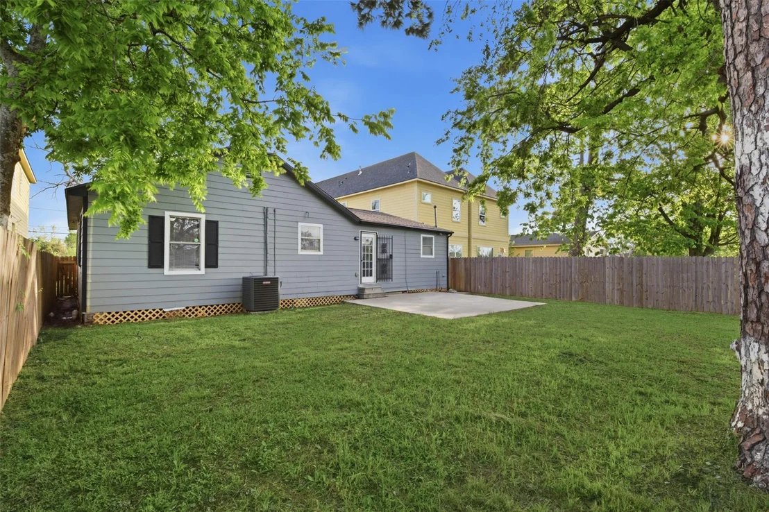 Photo of 2217 Creston Drive