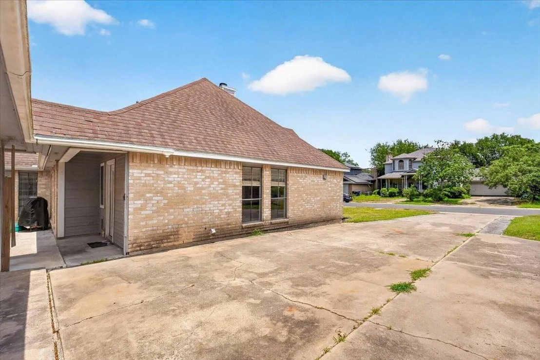Photo of 6709 Whitewing Drive