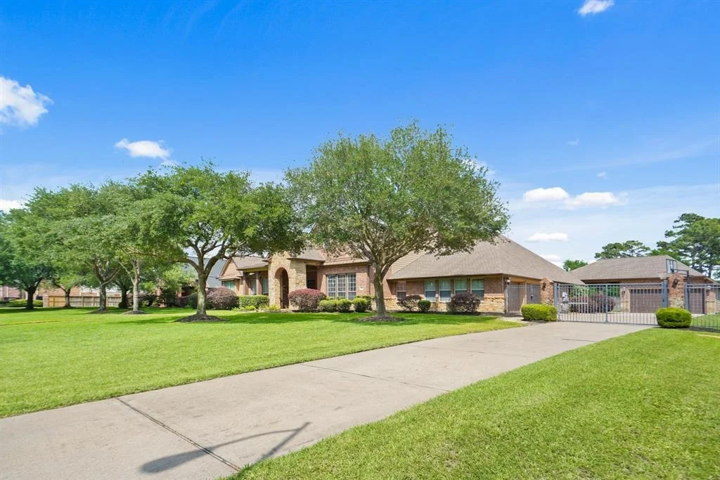 Photo of 16610 Cottage Rose Trail