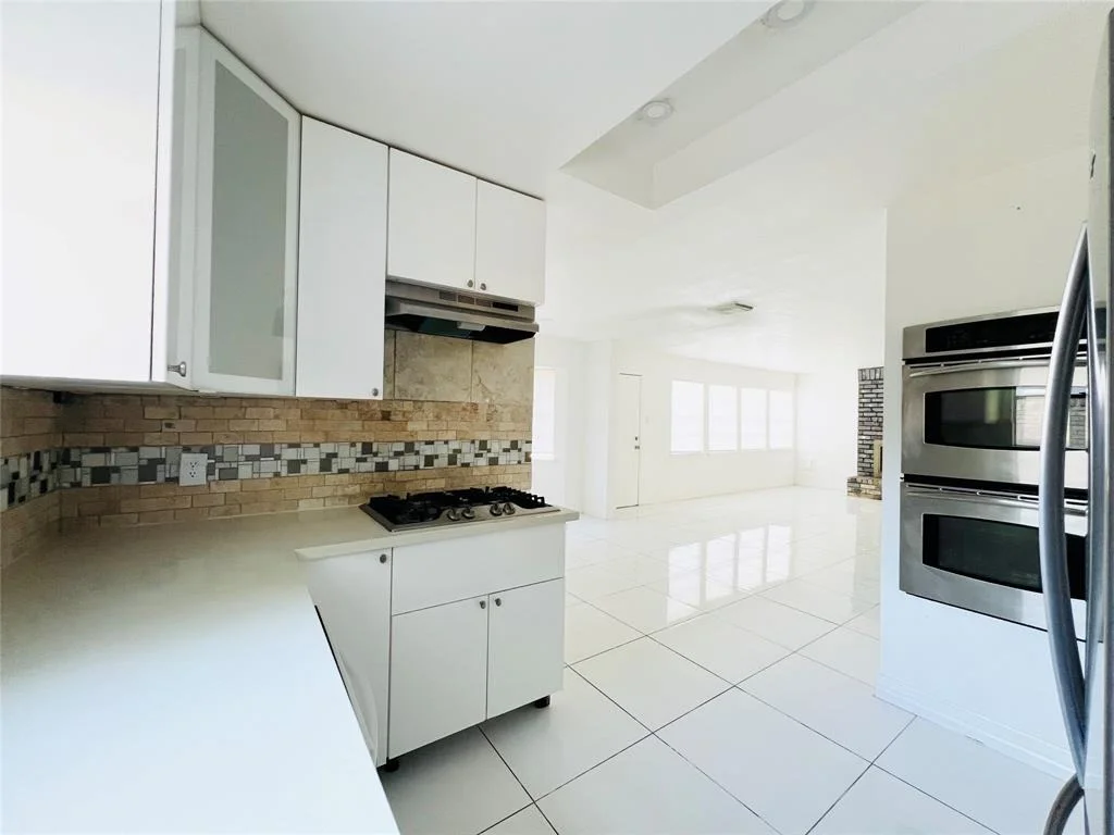 Photo of 6523 Escondido Drive