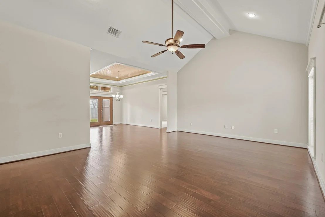 Photo of 2910 Fortuna Drive