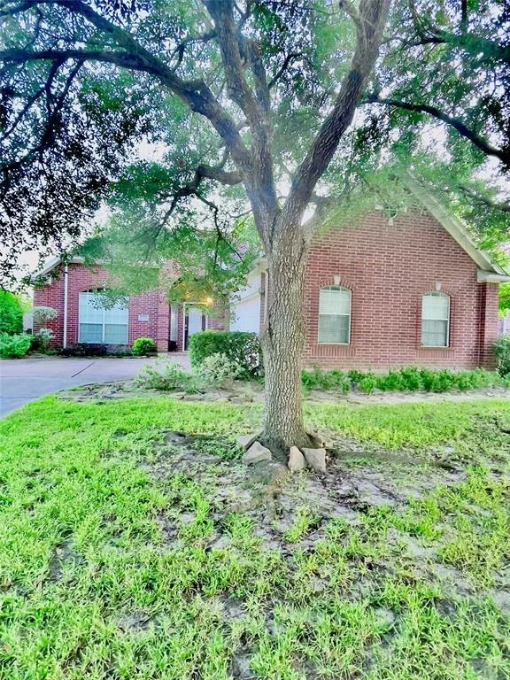 Photo of 12823 Eldridge Place Drive