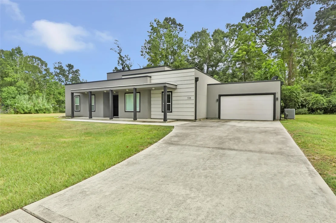 Photo of 538 Magnolia Point Drive