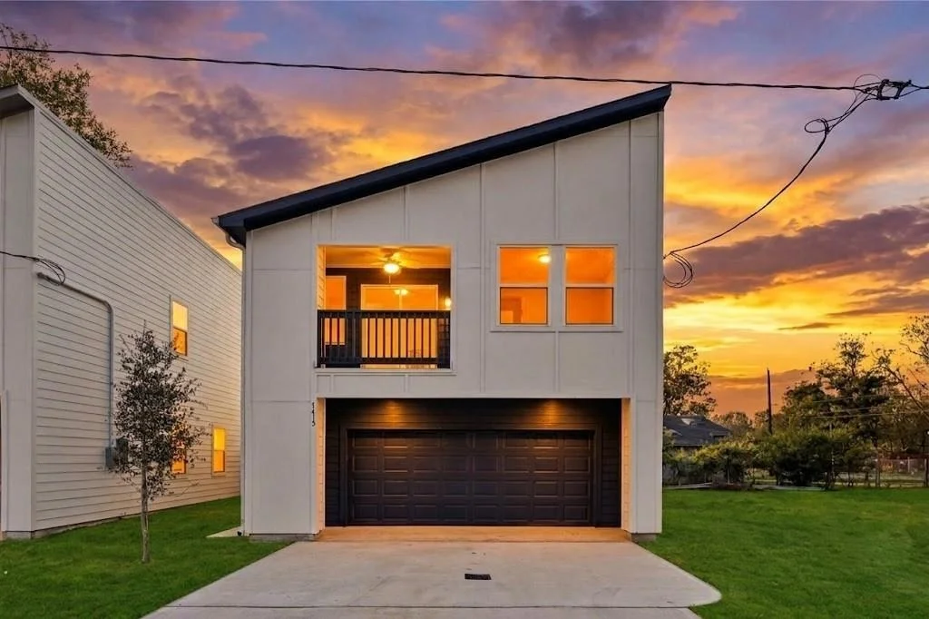 Photo of 7415 Easter Street