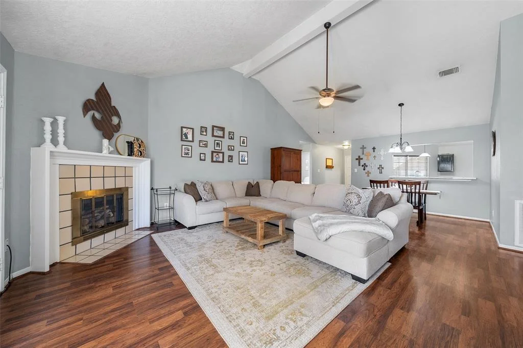Photo of 5202 Rivertree Lane