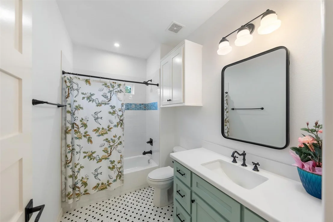 Photo of 140 Faulkner Avenue