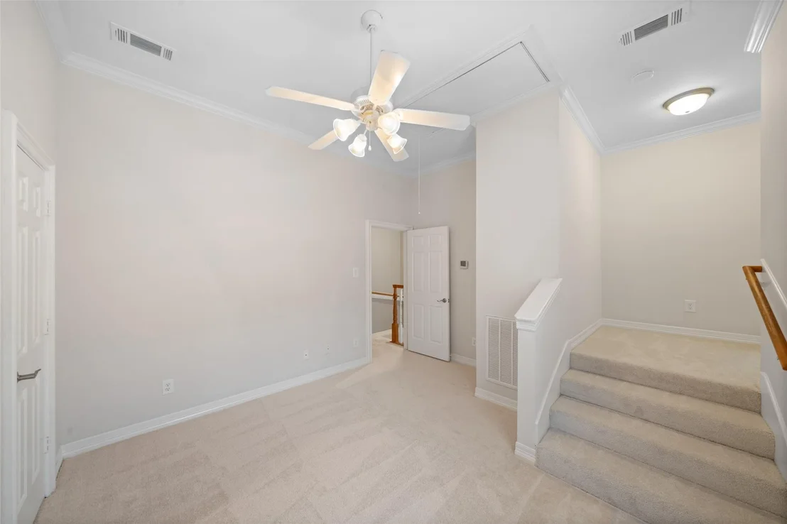Photo of 3812 Riley Street