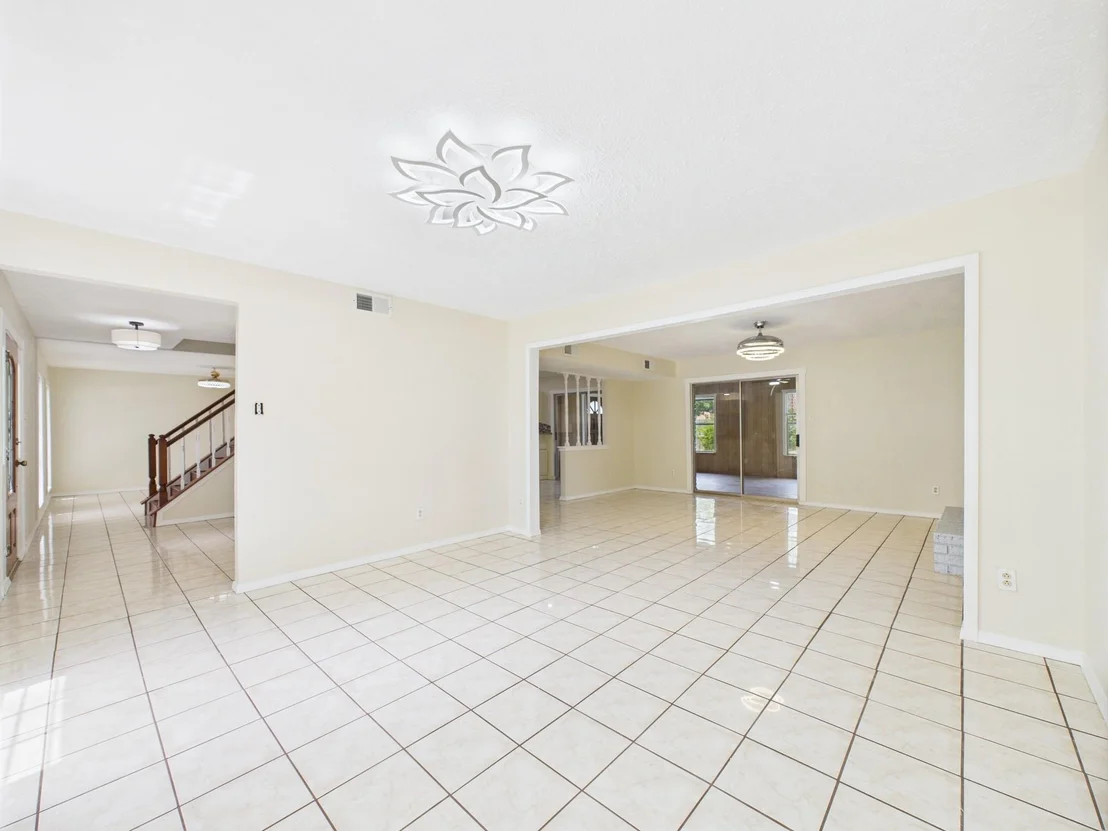 Photo of 459 Woodrail Drive