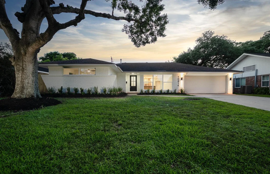 Photo of 10814 Moonlight Drive