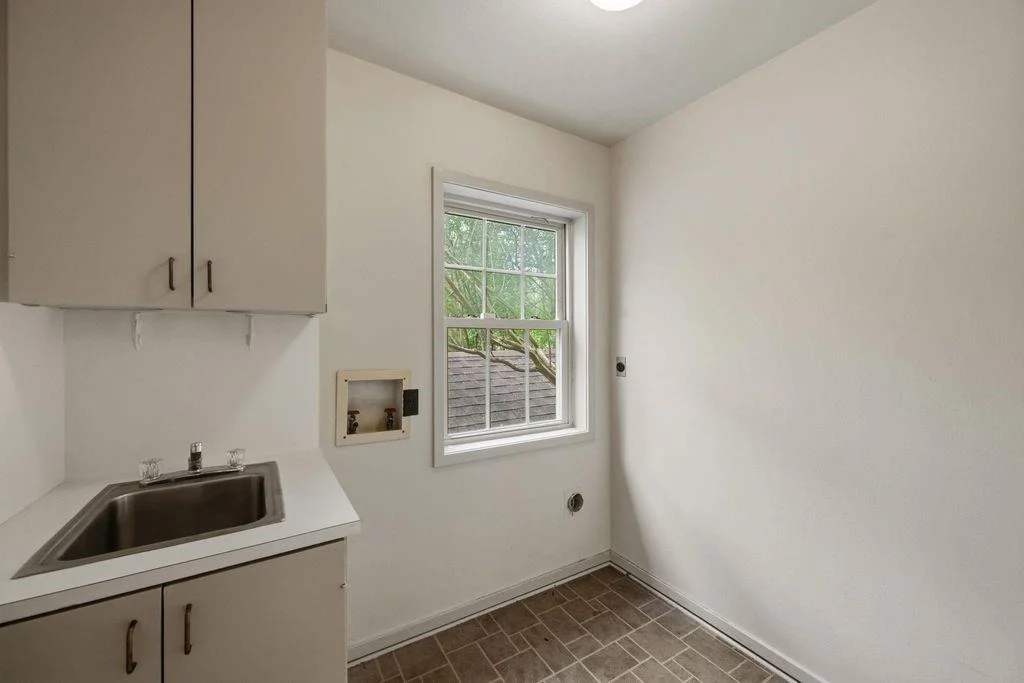 Photo of 2219 Dickey Place