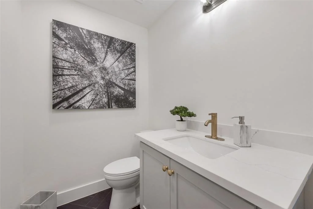 Photo of 2538 Roy Circle