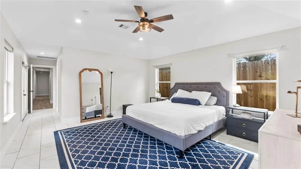 Photo of 5939 Bankside Drive