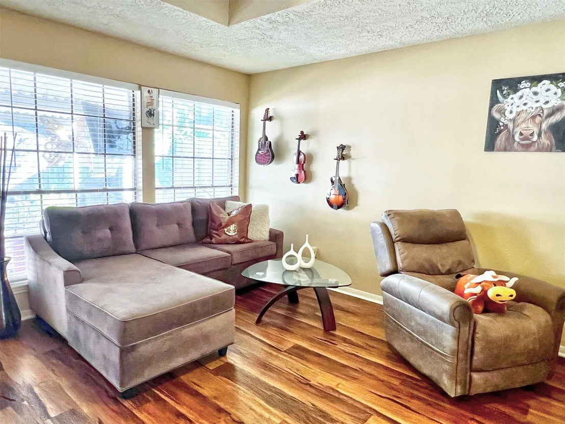 Photo of 12510 Millvan Drive