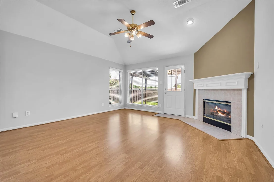 Photo of 4109 Oak Point Drive