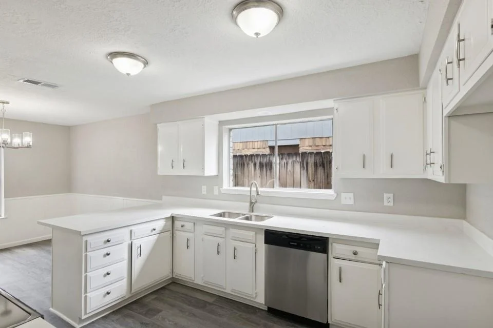 Photo of 10023 Peachridge Drive