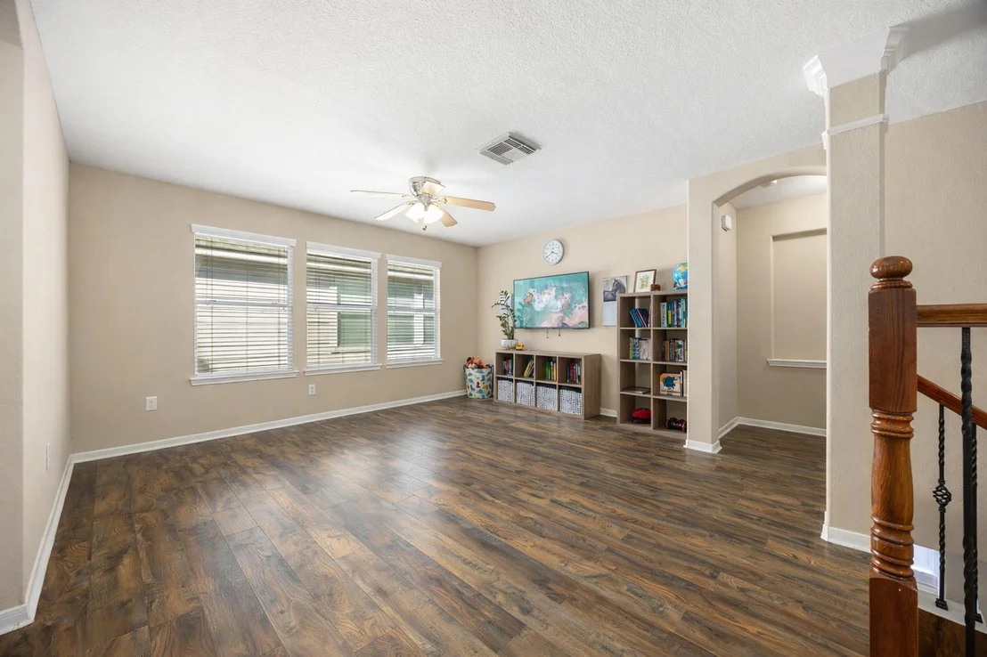 Photo of 6315 Linfield Bluff Lane