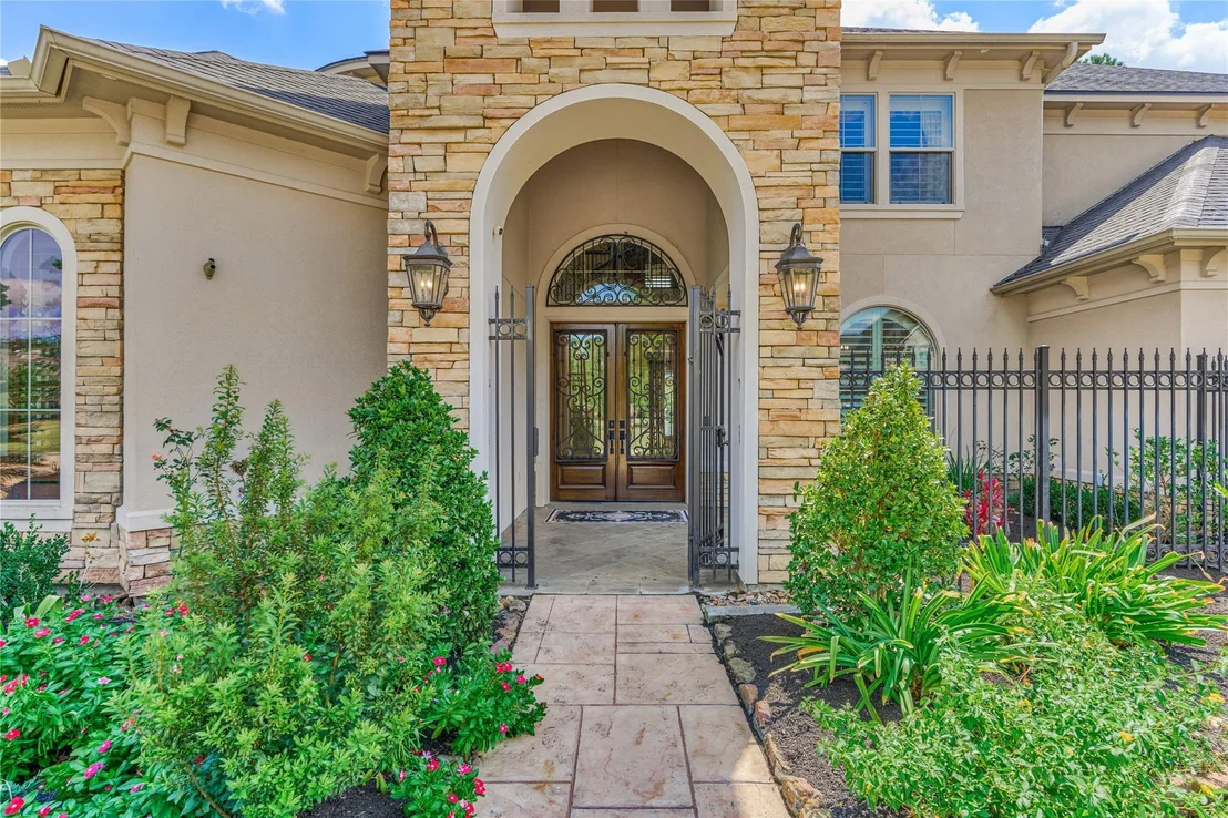 Photo of 8003 Marshall Falls Drive