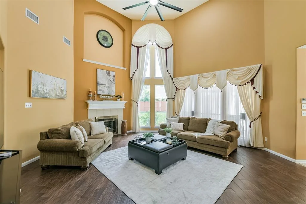 Photo of 9127 Memorial Valley Drive