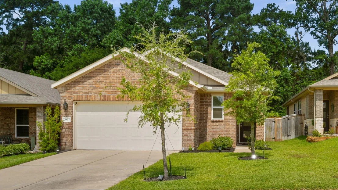 Photo of 7067 Silverleaf Oak Street