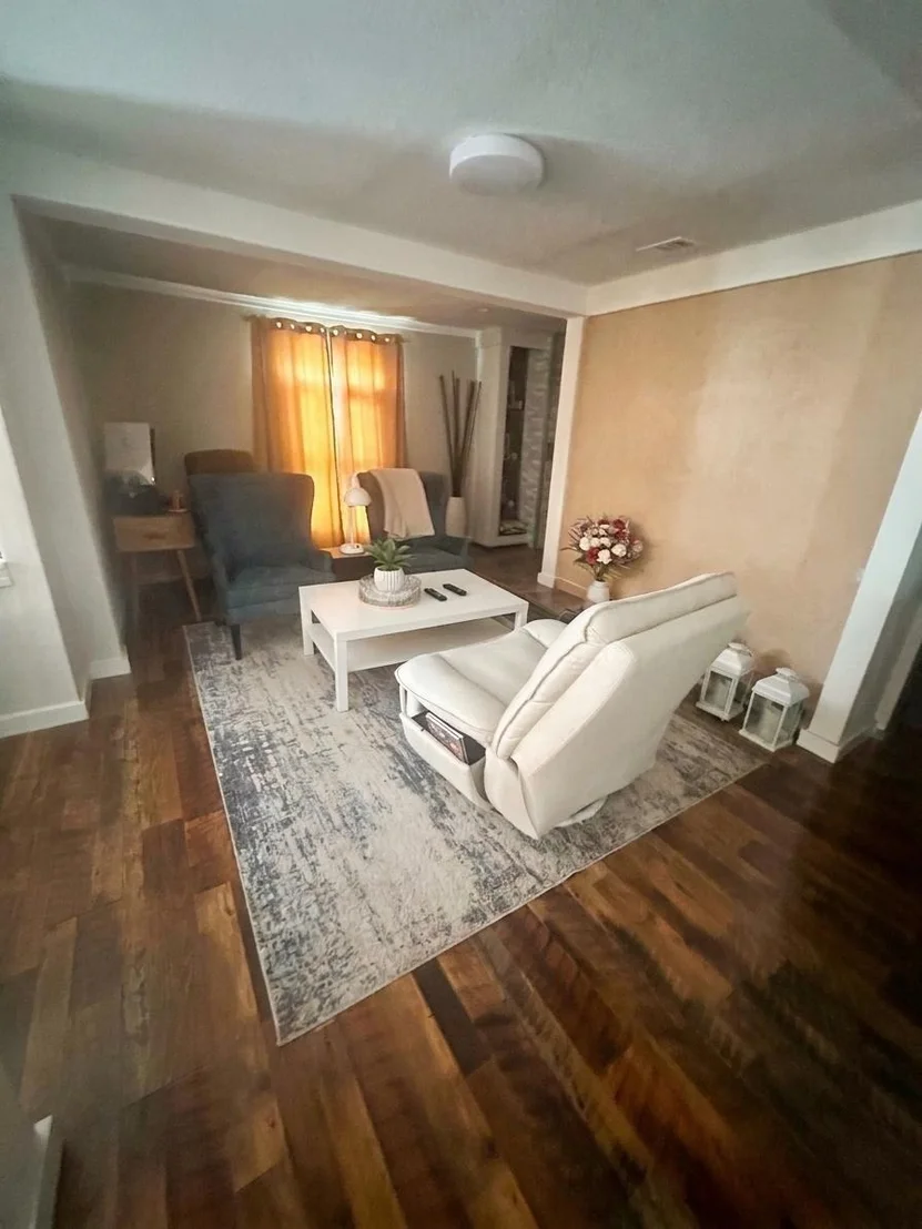 Photo of 1402 James Drive