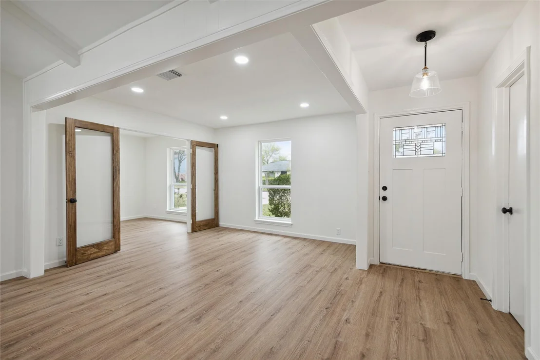 Photo of 9719 Springmont Drive