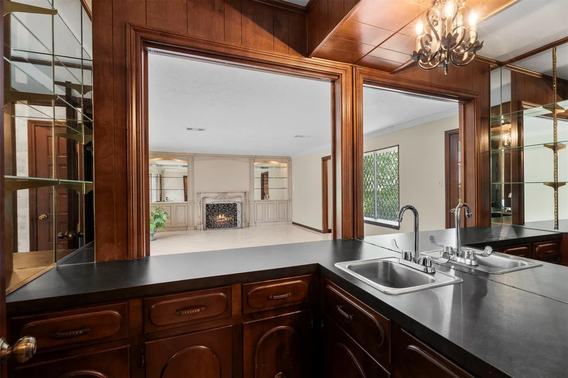 Photo of 6106 Larkmount Drive