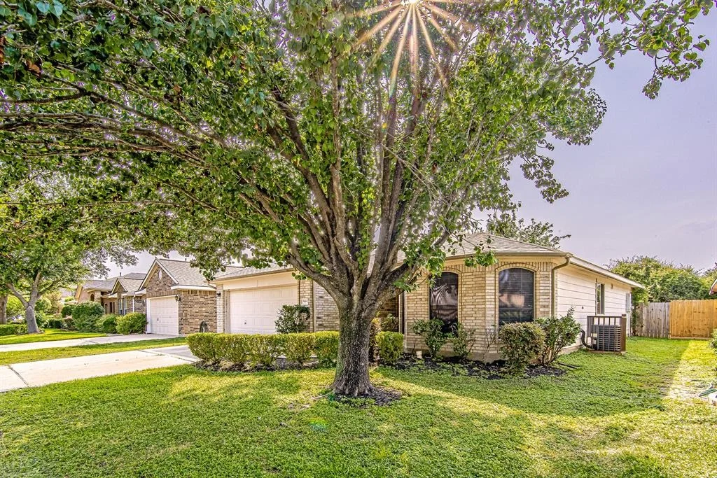 Photo of 9614 Summer Laurel Lane
