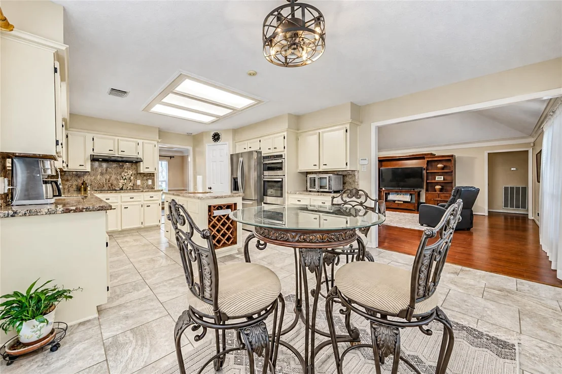 Photo of 7303 Starbridge Drive
