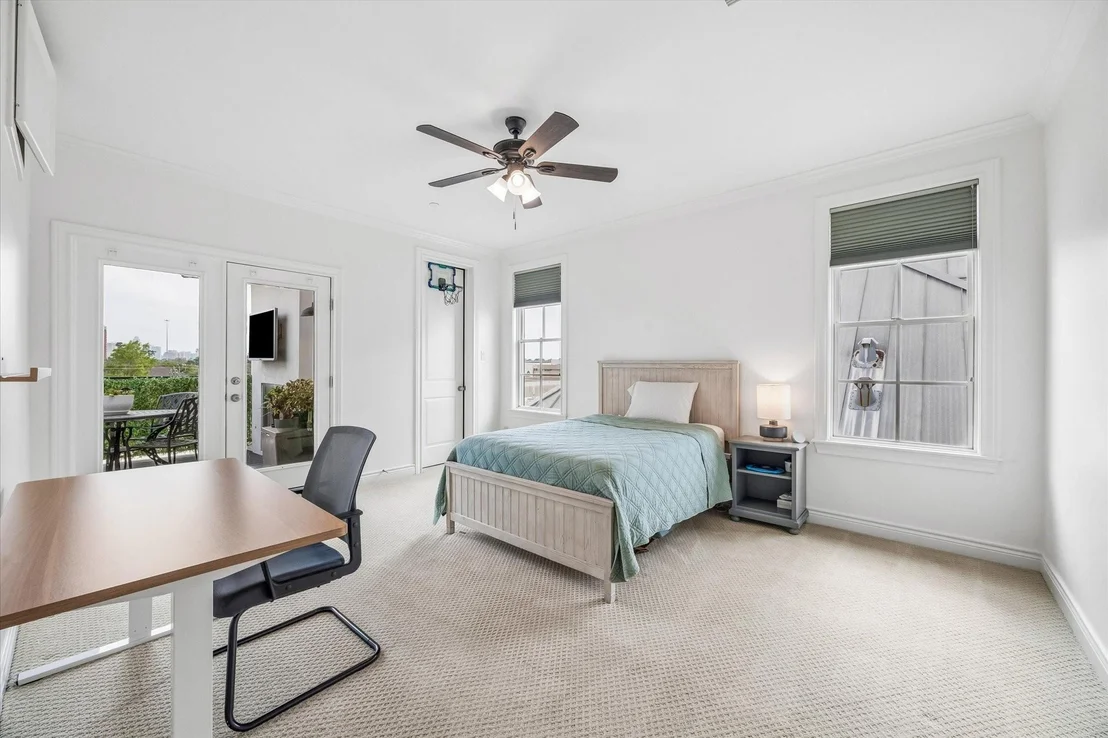 Photo of 6015 Post Oak Green Lane
