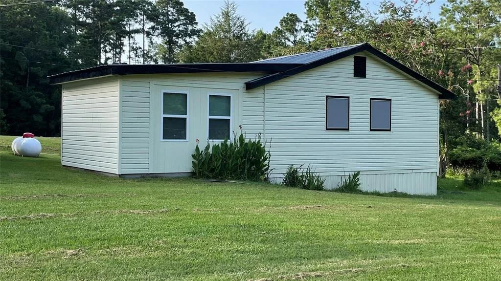 Photo of 389 E Lumbermans Road