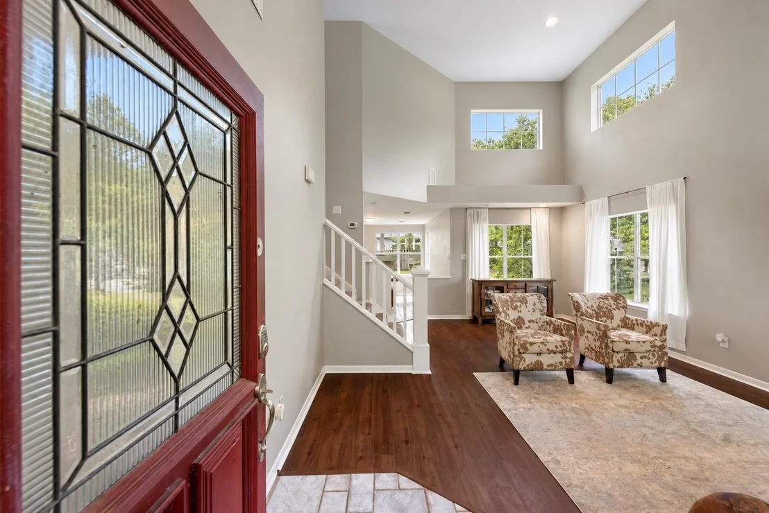 Photo of 123 Sheerborne Court