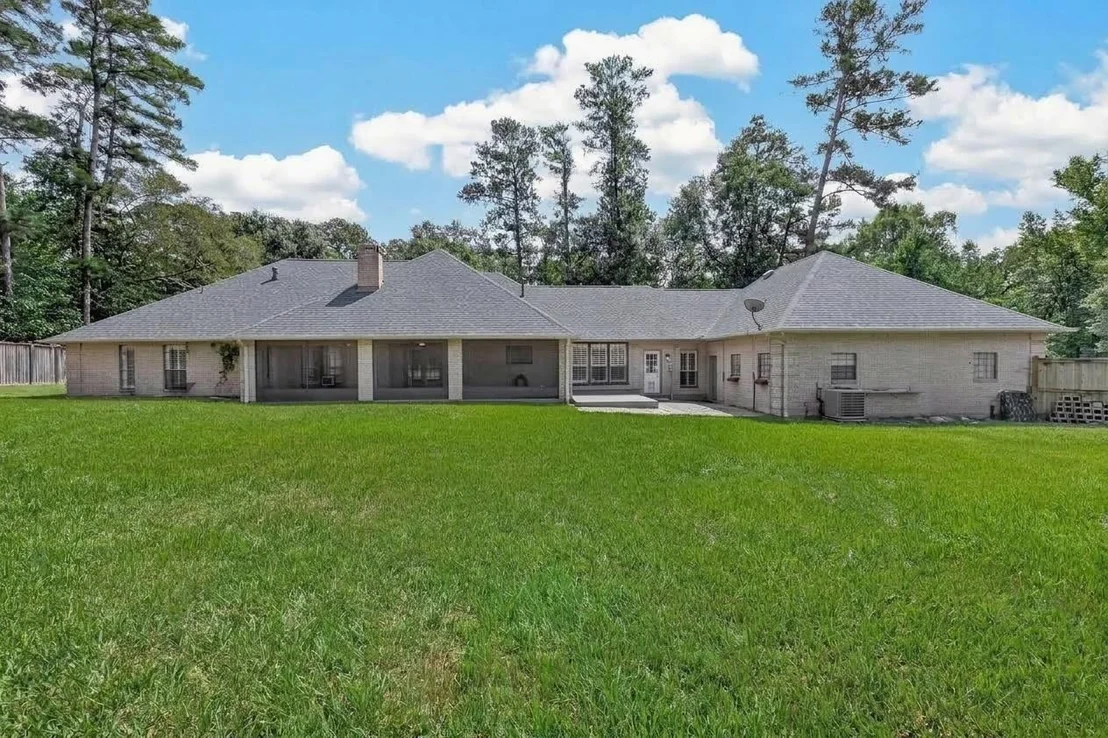 Photo of 1650 White Oak Creek Drive