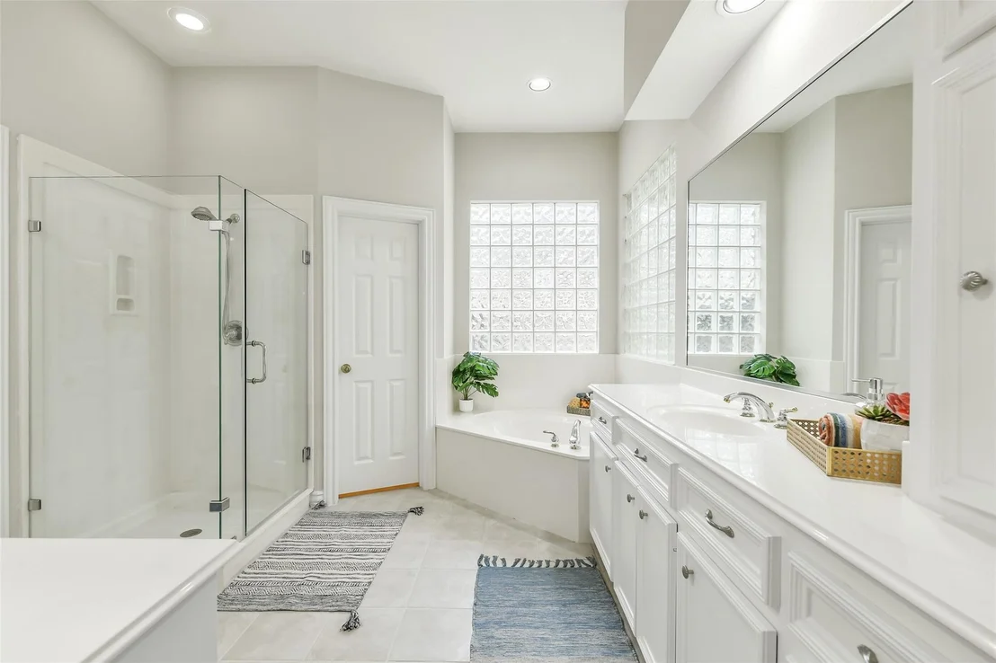 Photo of 11 Cypress Lake Place