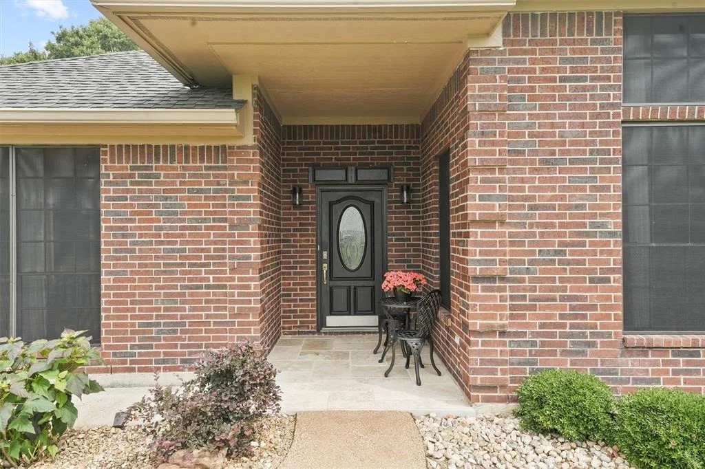 Photo of 7522 Fairchild Road
