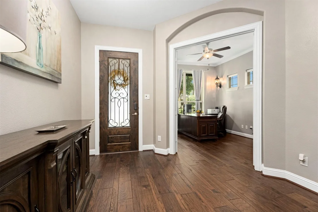 Photo of 9030 Lacombe Lane