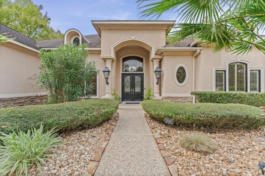 Photo of 9722 Crestwater Circle