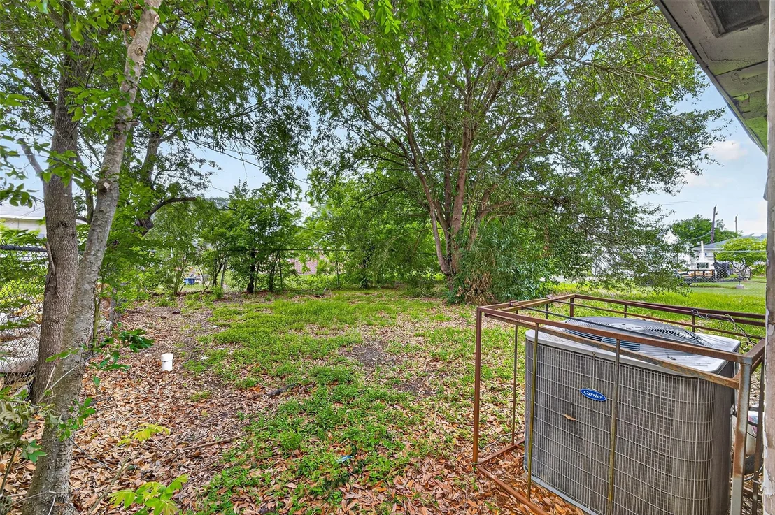 Photo of 3918 Tavenor Lane