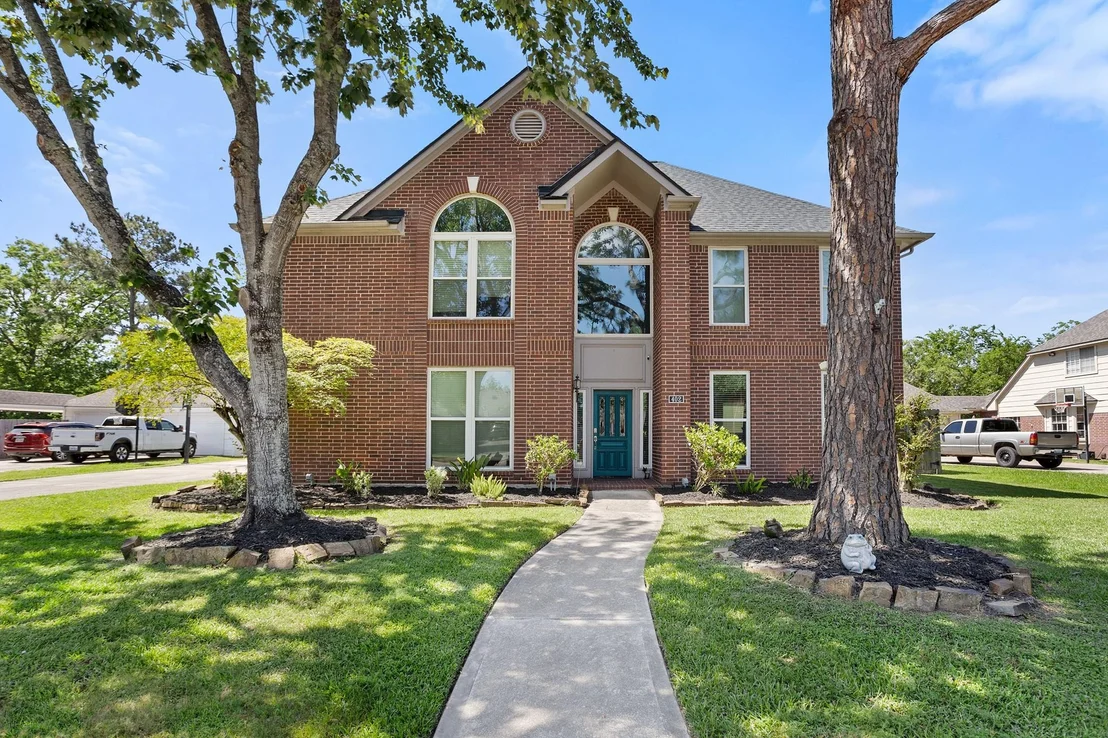 Photo of 402 Windsor Drive