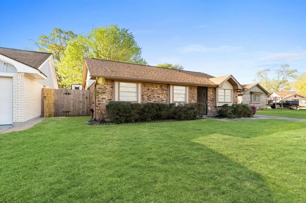 Photo of 230 Whitehall Drive