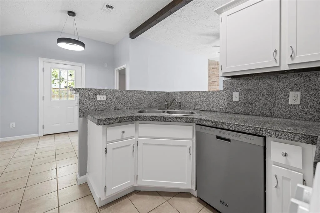Photo of 1602 Brickarbor Drive
