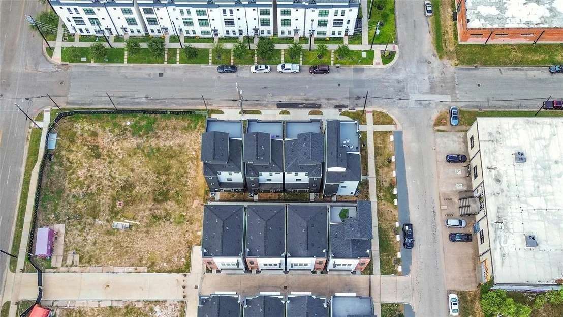 Photo of 3006 Lamar Street