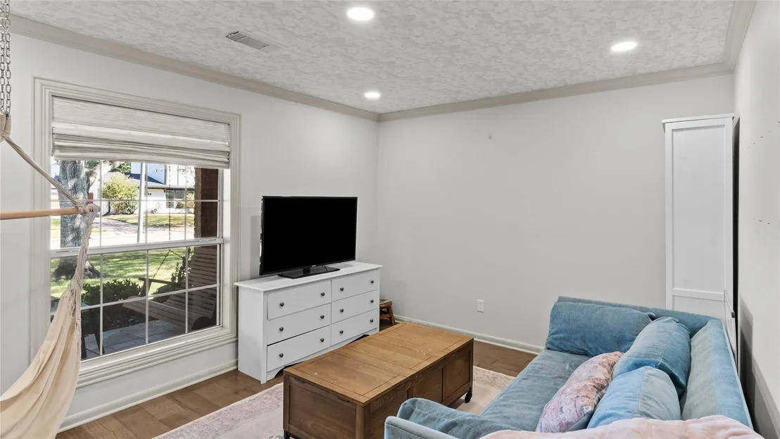 Photo of 5739 Valkeith Drive