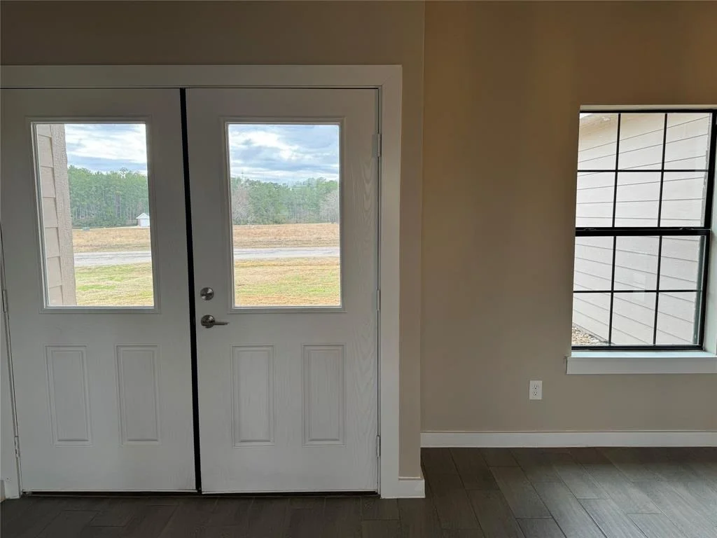 Photo of 20 Meadow Lake