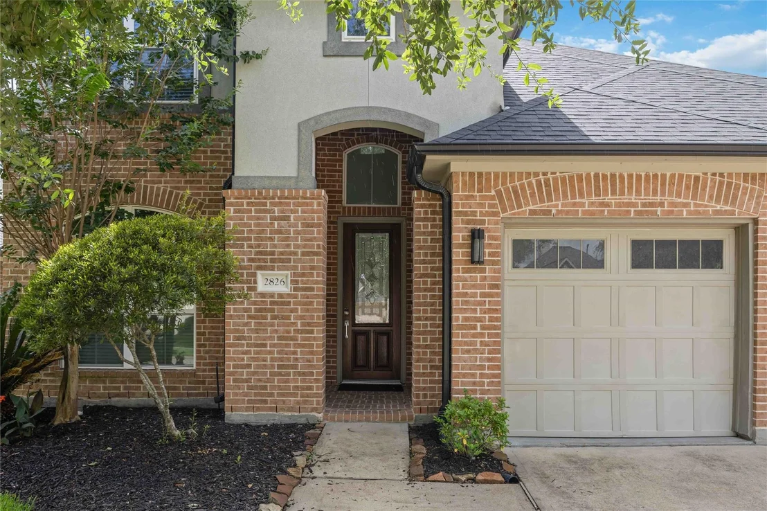 Photo of 2826 Walnut Crest Drive