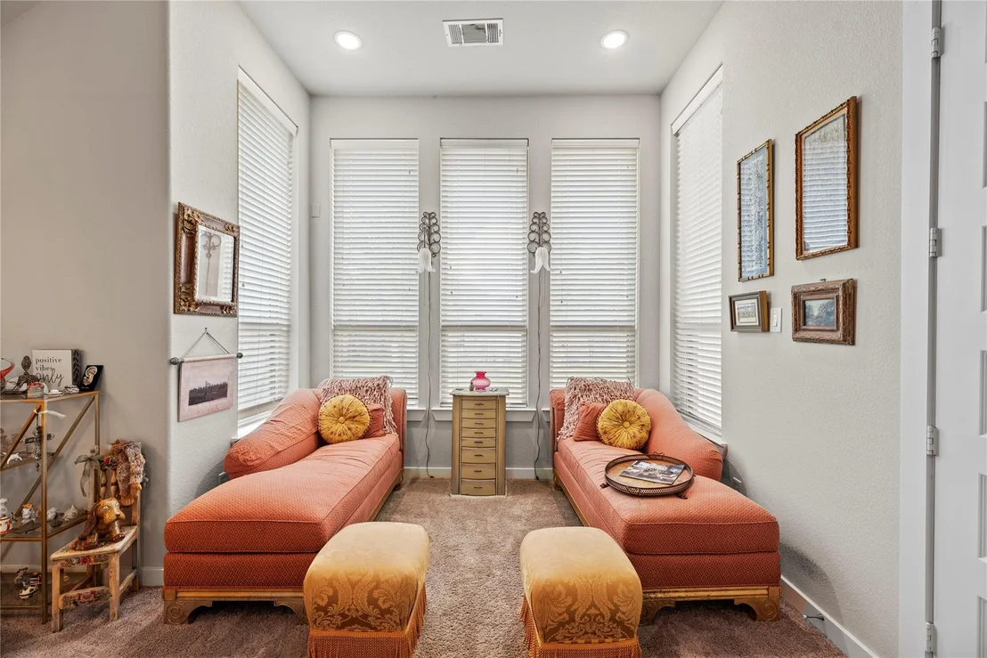 Photo of 6906 Thomas Trail