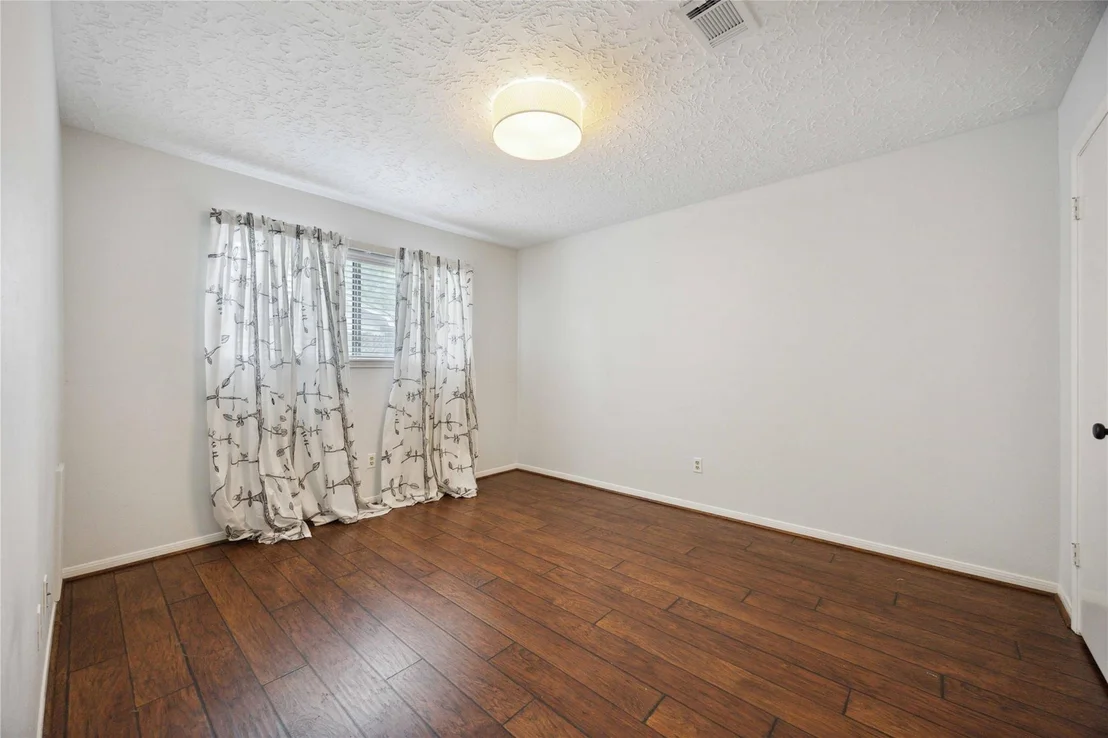 Photo of 4723 Lost Oak Drive