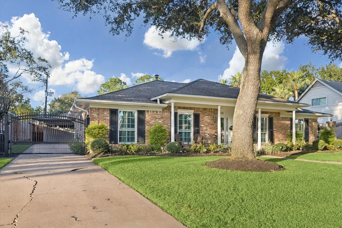 Photo of 7902 Windswept Lane