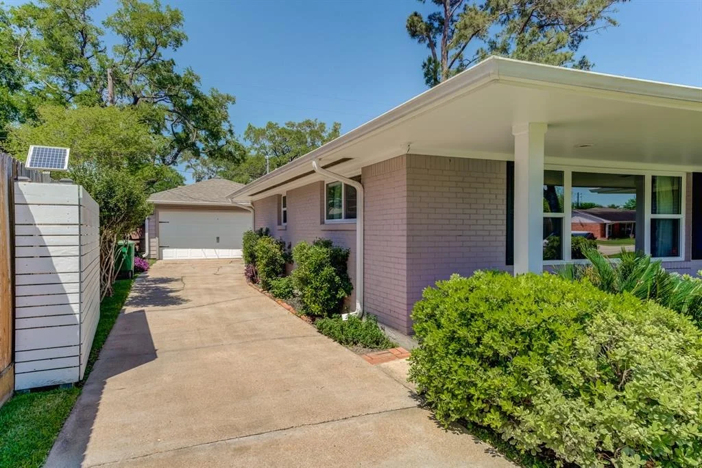 Photo of 2030 Latexo Drive